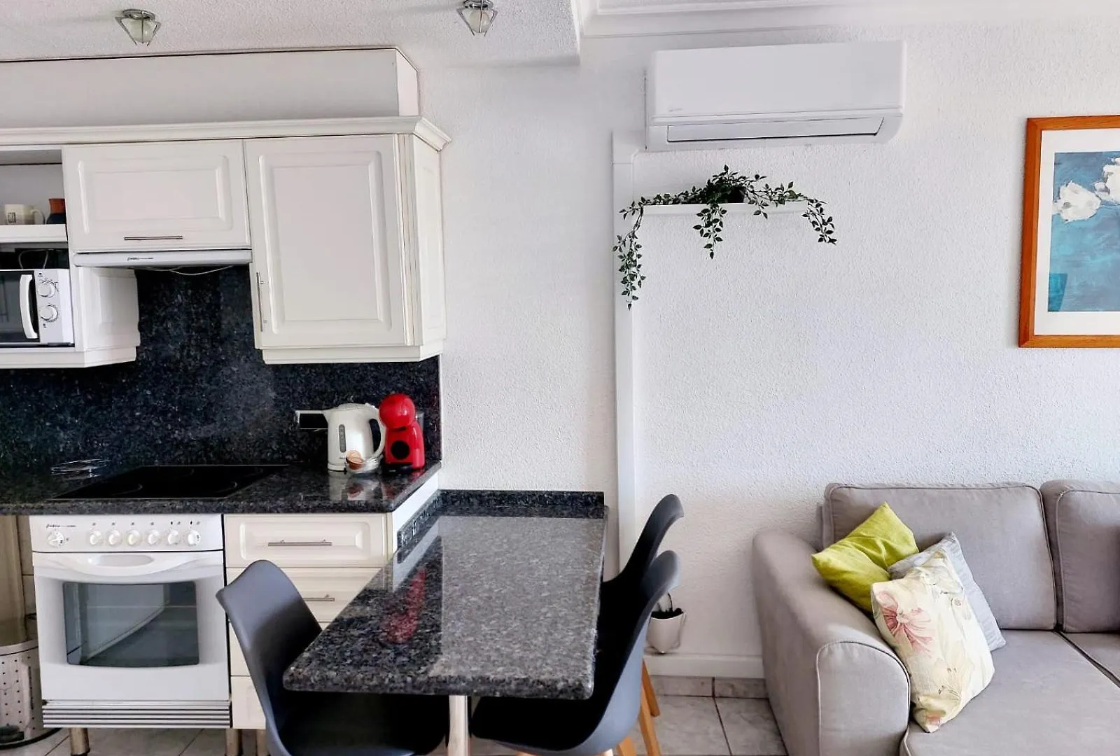First Line Los Geranios Ocean View Apartment Air Conditioned 50 M From La Pinta Beach Costa Adeje  0*, Costa Adeje (Tenerife) Spain